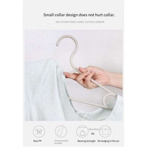  Plastic Coat Hanger