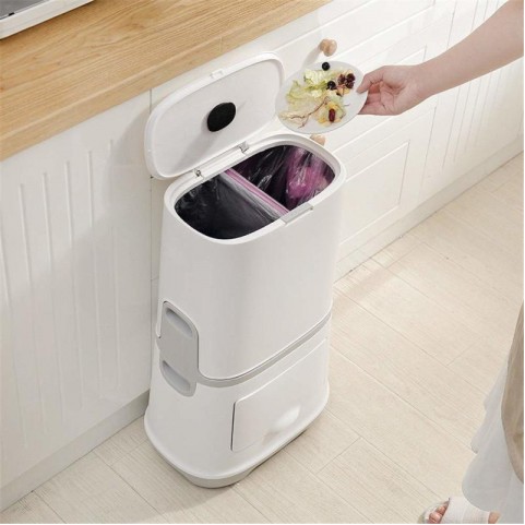  Japanese-style Sealed Trash Can